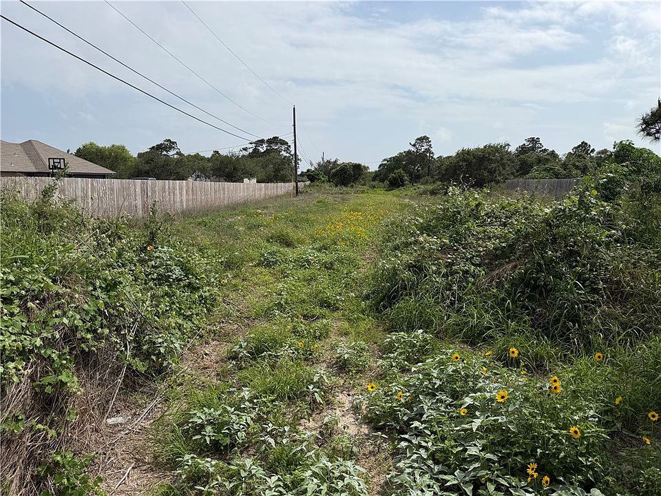 2nd image of 1001 Graham Rd