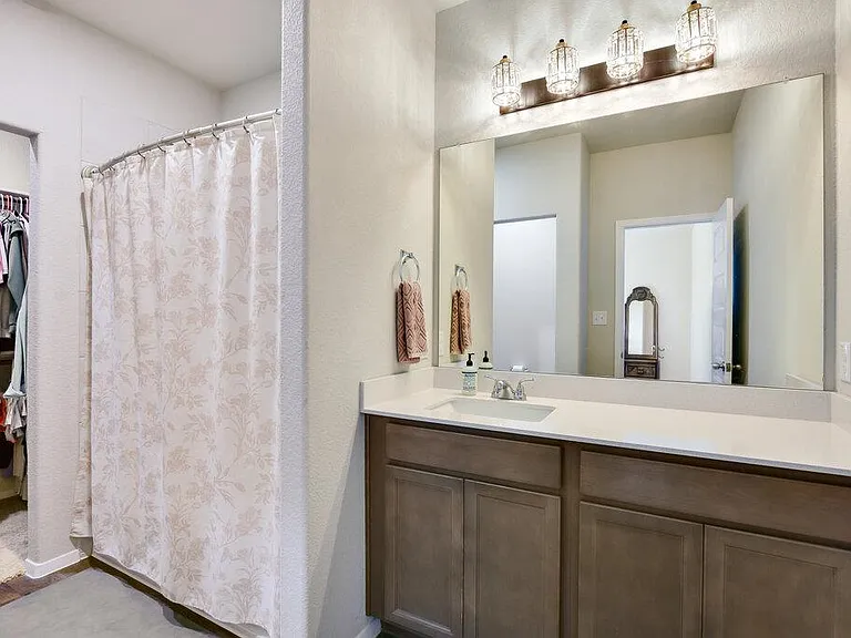 121 Bent Creek Ln — Photo 14
