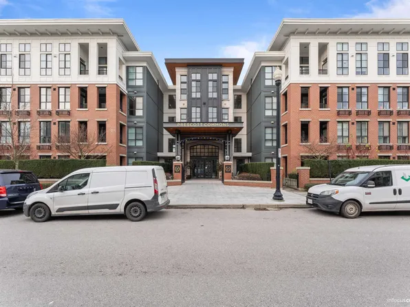 15137 33rd Ave #226, Surrey, BC V3Z 0Y1