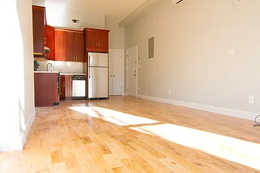 Rented by Strivers Management Group Corp (Brokerage)