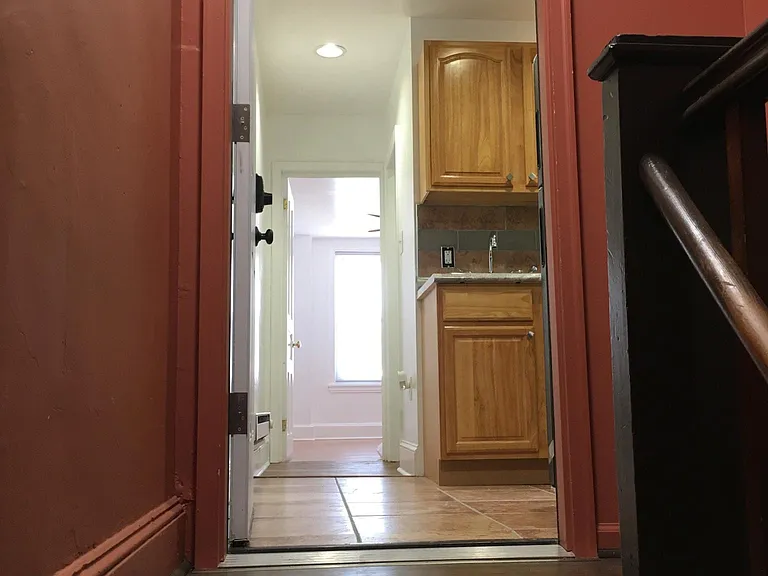 1535 Sellers St #2R — Photo 7
