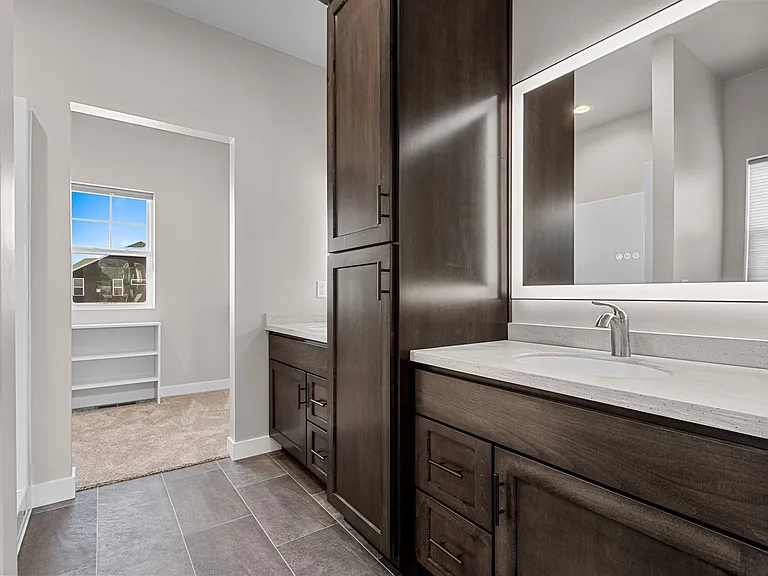 340 Rainbow Ct — Photo 34