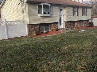 3 Hi View Rd, Wappingers Falls, NY 12590