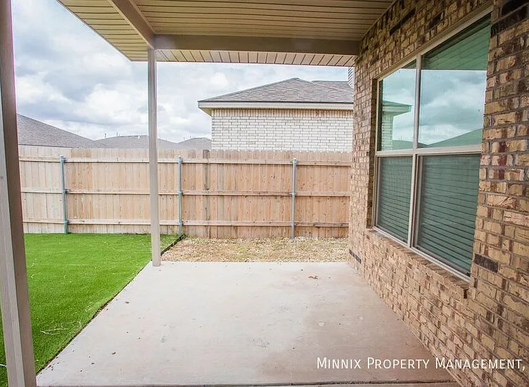 2150 Kirksey Ave — Photo 35