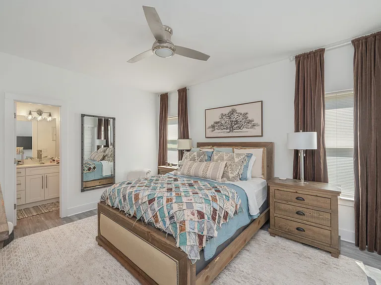 150 E Hibiscus Ave — Photo 19