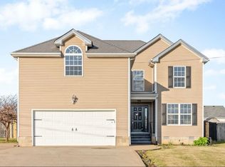 1354 Loren Cir, Clarksville, TN 37042
