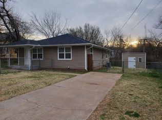504 S Walnut St, Guthrie, OK 73044