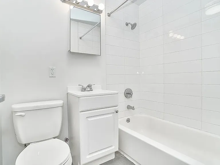 152 E 22nd St #2D — Photo 8