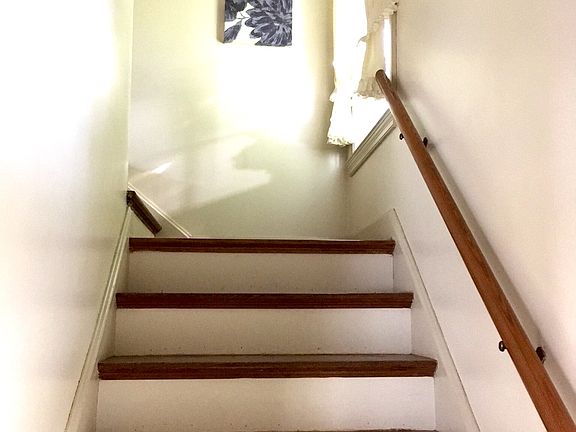 5th image of 392 Ringwald St