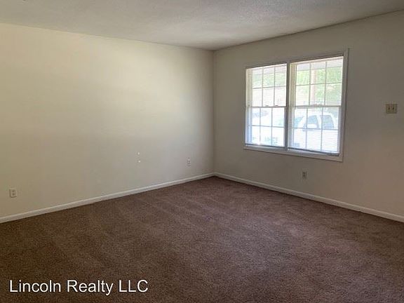 4th image of 1821 Claudia Cir