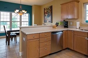 4th image of 3307 Mackinac Ct