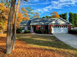 40 Wheeling Dr, Pinehurst, NC 28374