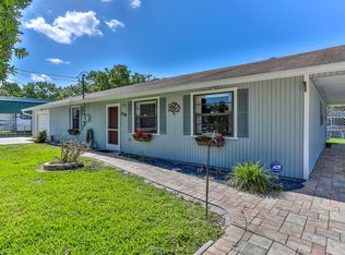 5348 Circle Dr, Weeki Wachee, FL 34607