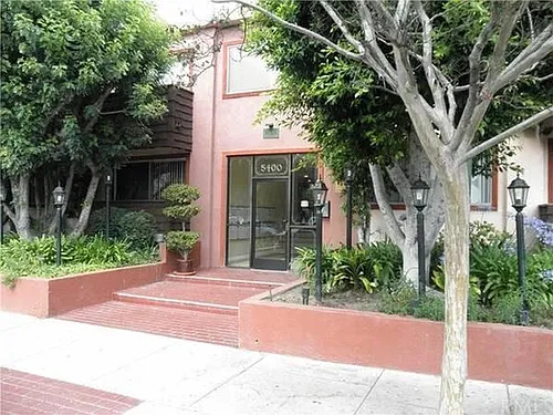 5400 Newcastle Ave #68 Photo 1