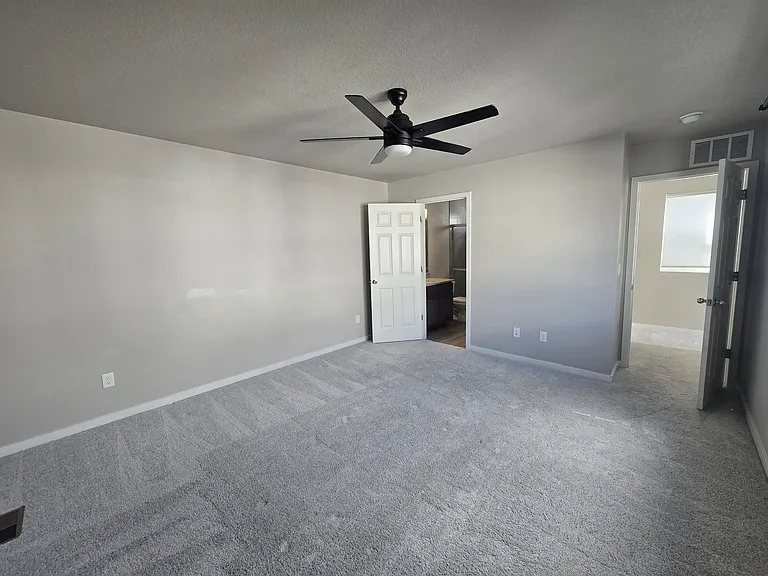 5772 Tramore Ct — Photo 23