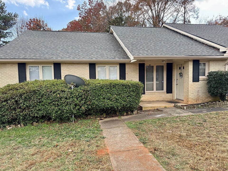 1st image of 2135 Fairway Ct SE #2137