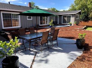 16 Lynch Ct, Moraga, CA