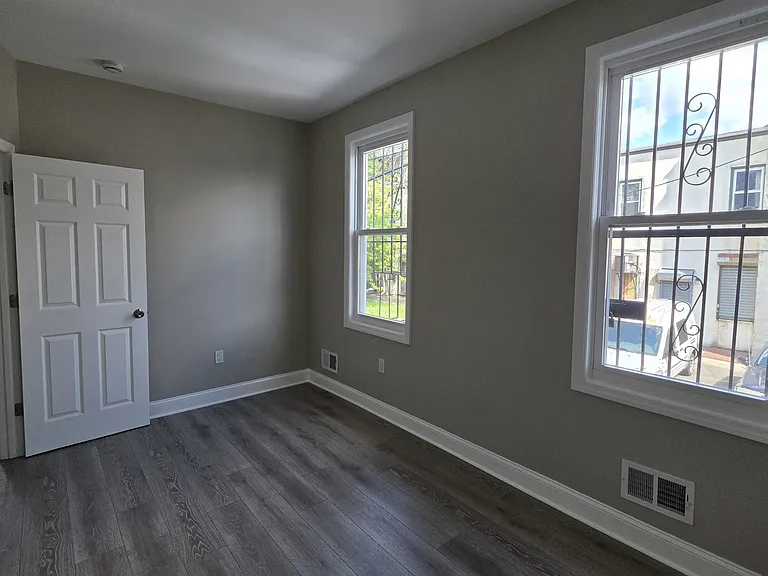 218 Dwight St #1 — Photo 9