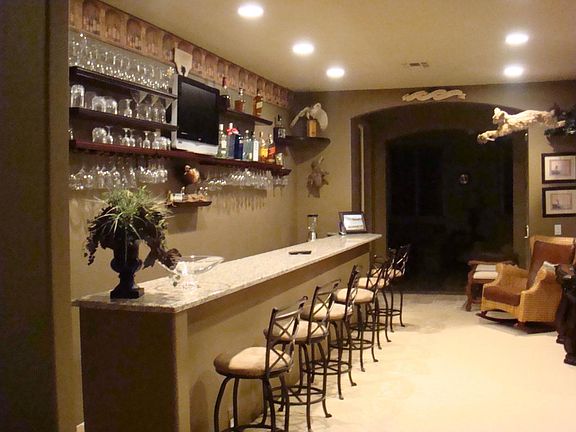 18' GRANITE BAR W/TV