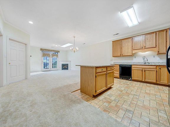2nd image of 2623 Feather Garden Cir