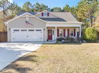 124 Penny Ln, Holly Ridge, NC 28445