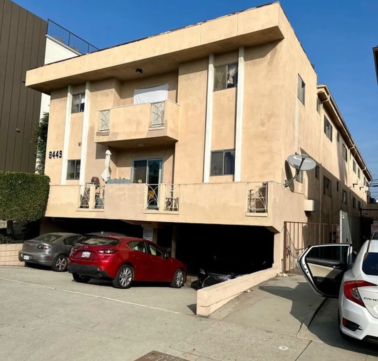 2 bed, 800 sqft, $2,695 — Photo 1