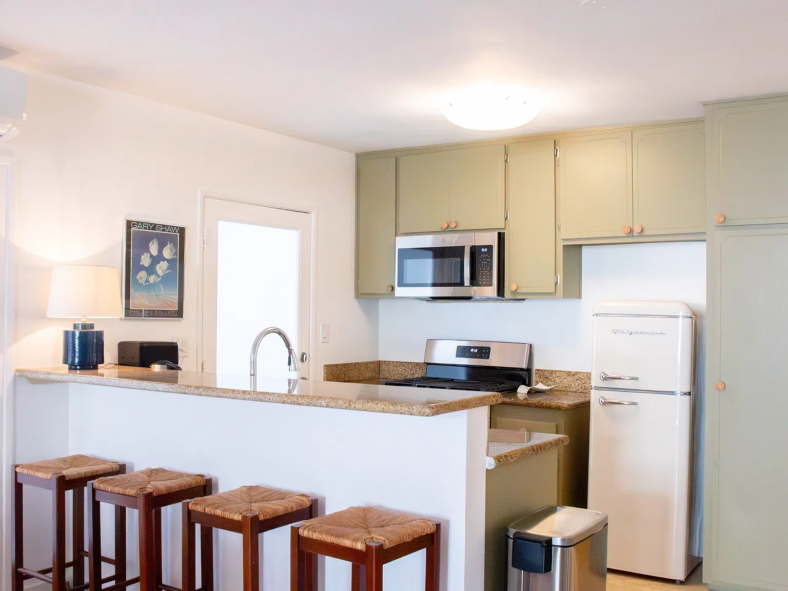 2 bed, 1000 sqft, $6,750 — Photo 4