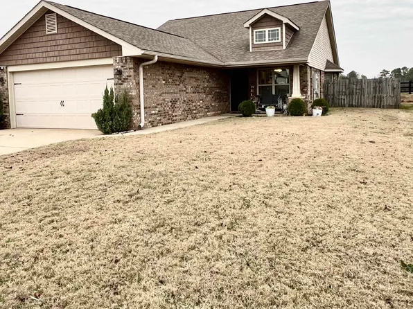 176 Fields Pond Dr, Madison, AL 35756