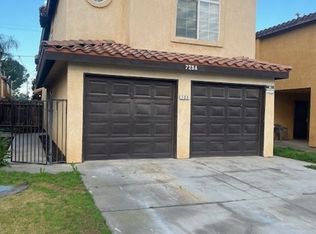 725 L St #A & B, Bakersfield, CA 93304