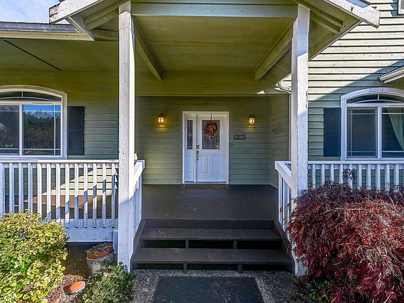 2nd image of 10921 131st Ave NE
