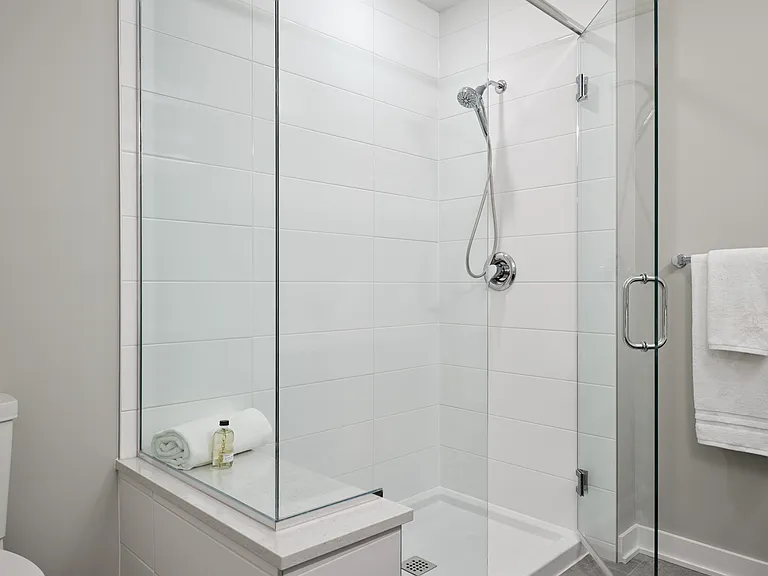 360 Deschatelets Ave #212 — Photo 6