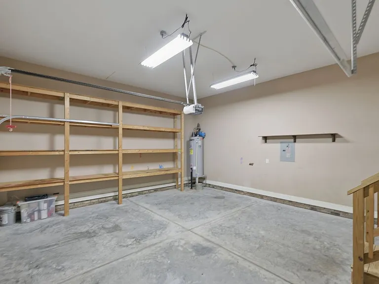 80 Valor Cir — Photo 37