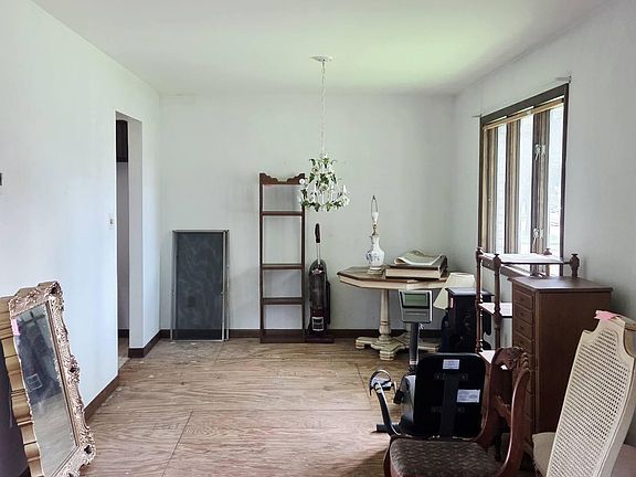 4th image of 7945 Hohman Ave
