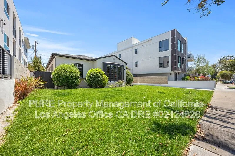 3 bed, 1.5 bath, 1570 sqft, $5,495 — Photo 4