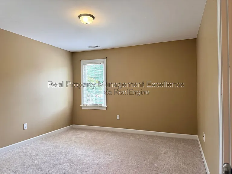 616 Lake Artesia Ln — Photo 45