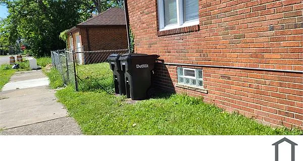 18003 Hartwell Ave — Photo 10