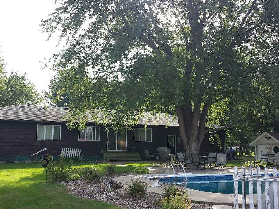 2nd image of 22039 Longbrook Dr