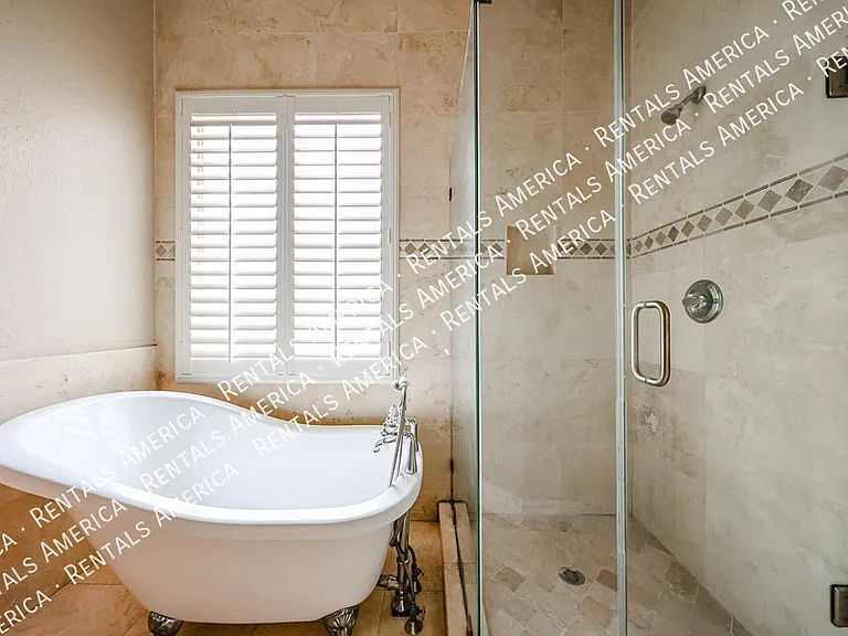 2211 W Olive Way — Photo 31