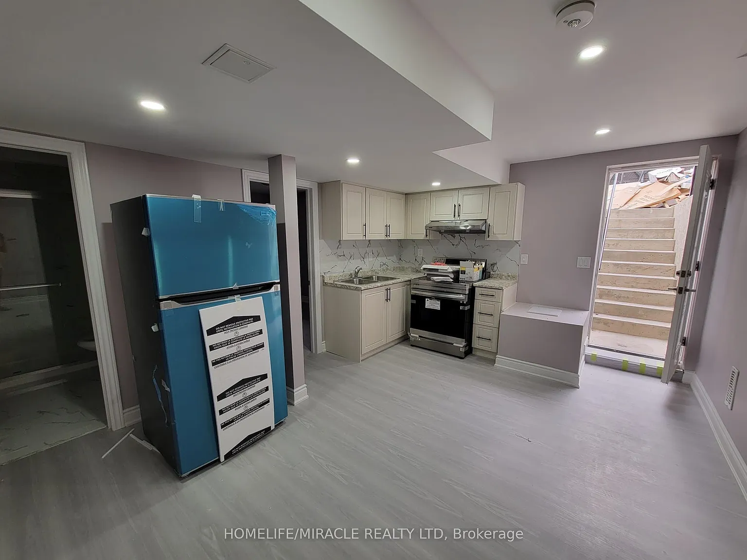2 bed, $1,650 — Photo 2