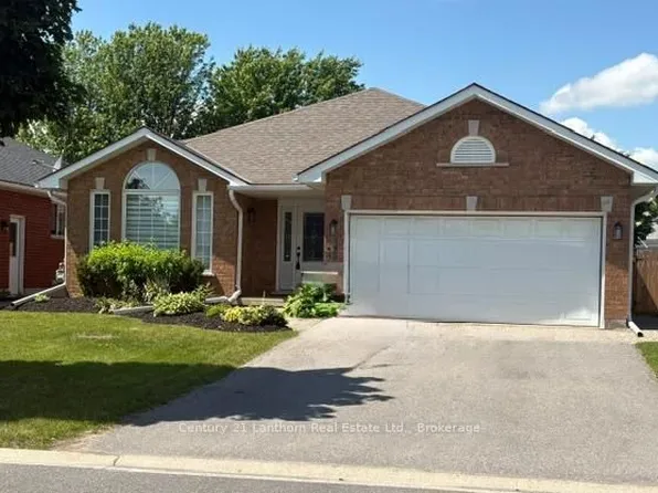 28 Hickory Grv, Belleville, ON K8N 5Y1