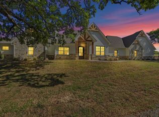 201 Red Oak Dr, Decatur, TX 76234