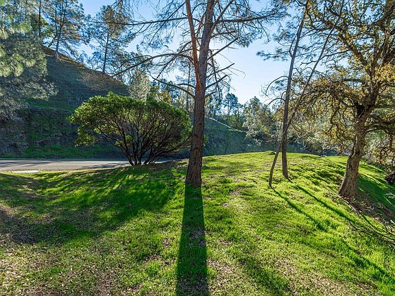 3rd image of 1155 Steele Canyon Road