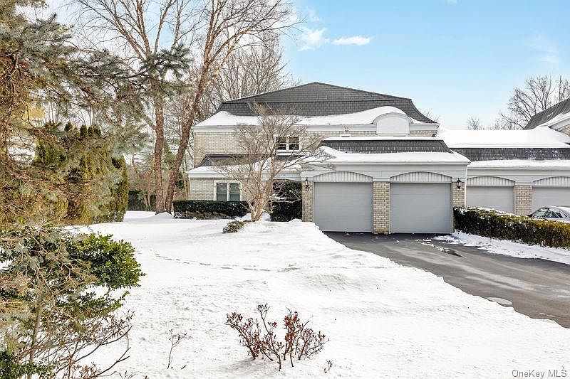1st image of 27 Fairway Drive