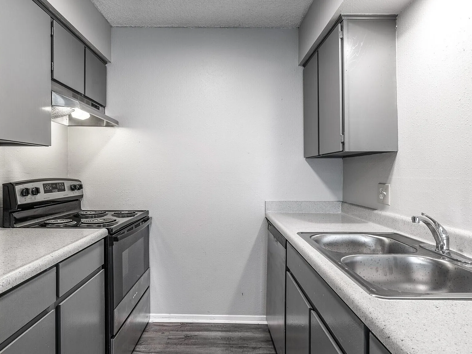 Windsor Gardens Apartments — Photo 3