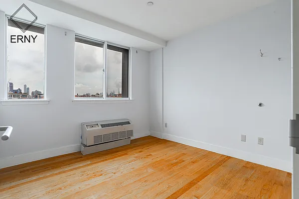 Rented by ERNY LLC | media 45