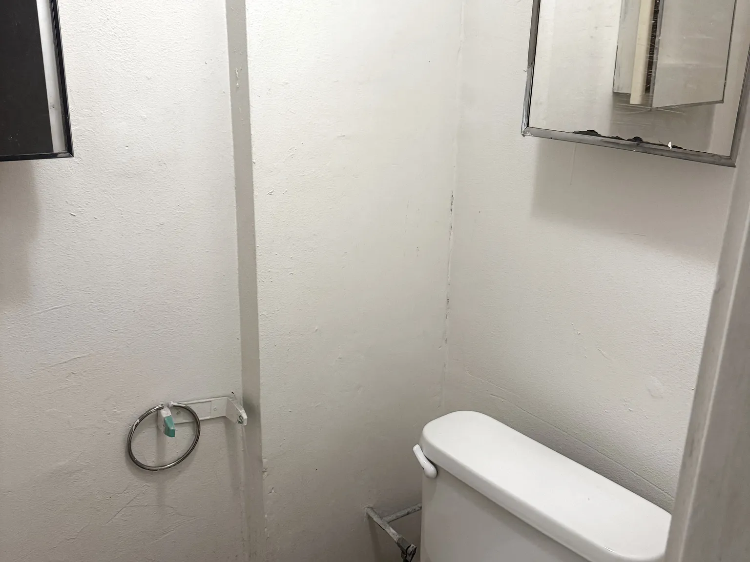 Studio, $1,200 — Photo 4