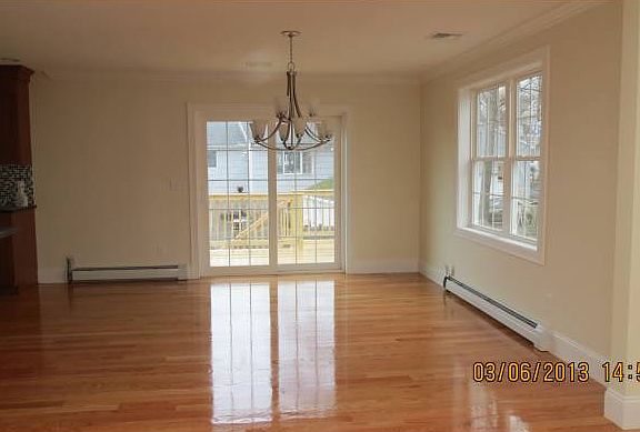 DINING AREA AND SLIDER