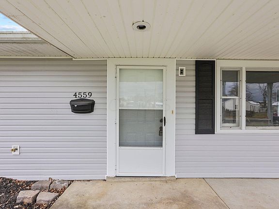 3rd image of 4559 Saint Ann Ln