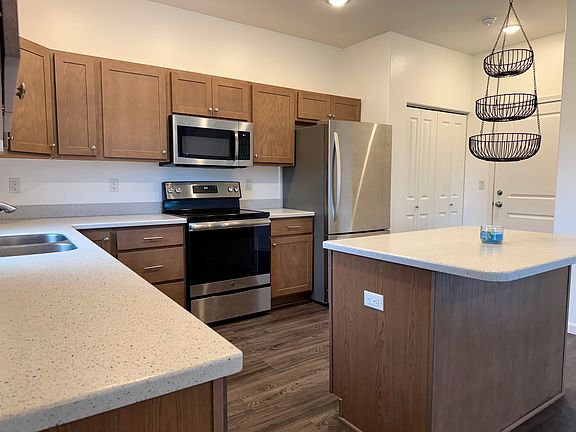 5th image of 2777 W 3rd Ave