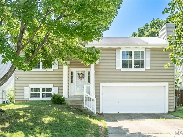 191 Autumn Chase Dr, O'Fallon, MO 63366
